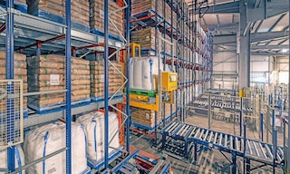 Asrs z systemem Pallet Shuttle pozwala wyeliminować wszystkie błędy w transporcie bliskim ładunków Asrs z systemem Pallet Shuttle pozwala wyeliminować wszystkie błędy w transporcie bliskim ładunków