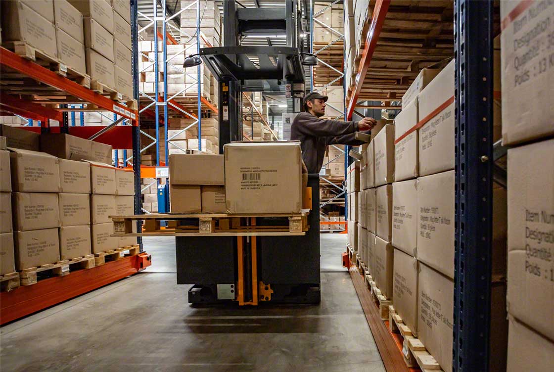 Logistyka wewnętrzna zapewnia optymalny przepływ ładunków i wydajne przygotowywanie zamówień