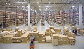 Logistyka zaopatrzenia obejmuje proces zakupu i magazynowania produktów