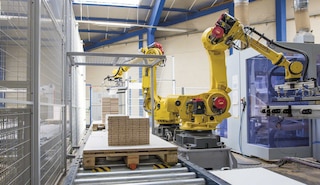 Roboty przemysłowe przejmują ster