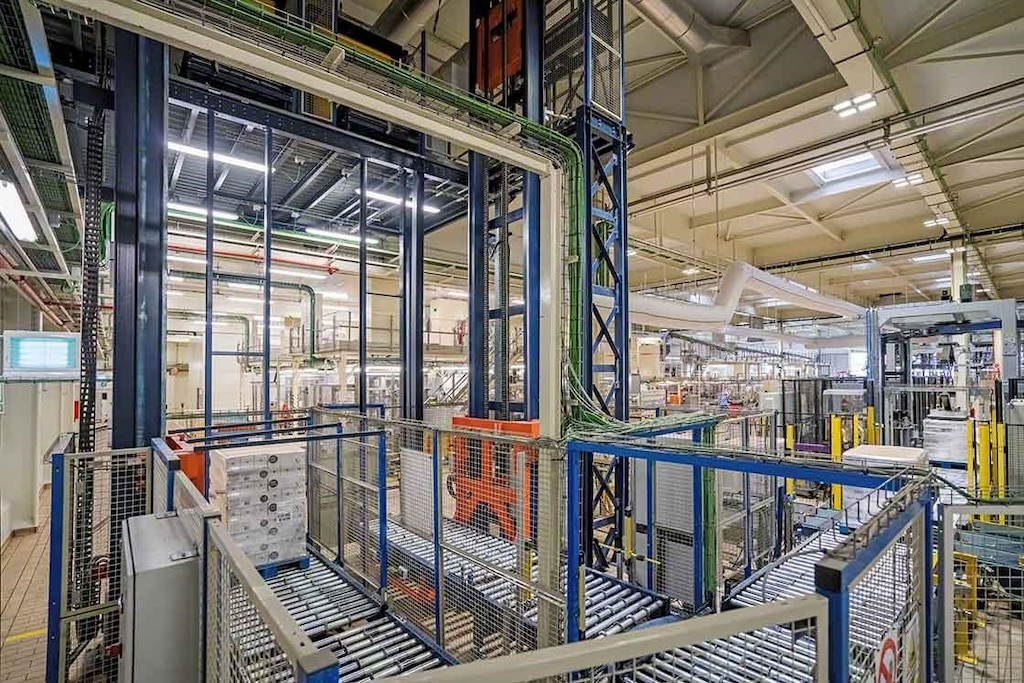 Rozwiązania automatyczne w magazynie pozwalają zmniejszyć <em>lead time</em> Rozwiązania automatyczne w magazynie pozwalają zmniejszyć <em>lead time</em>