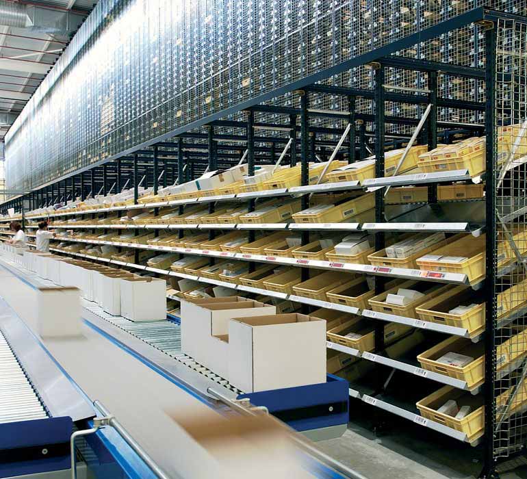 W takich sektorach jak farmacja, rozwiązania typu pick-to-light są bardzo przydatne.