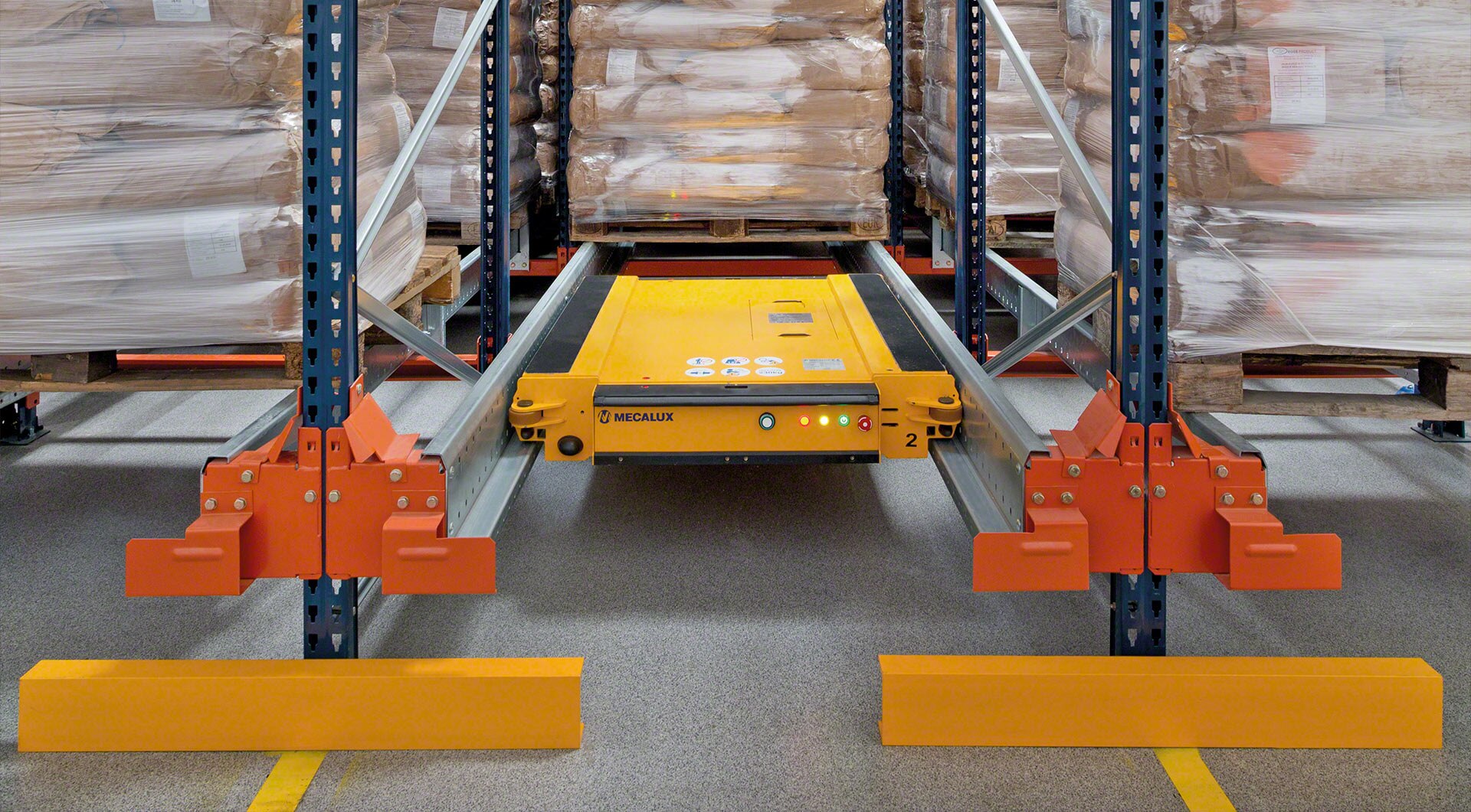 Pallet Shuttle (regały satelitarne) Pallet Shuttle (regały satelitarne)