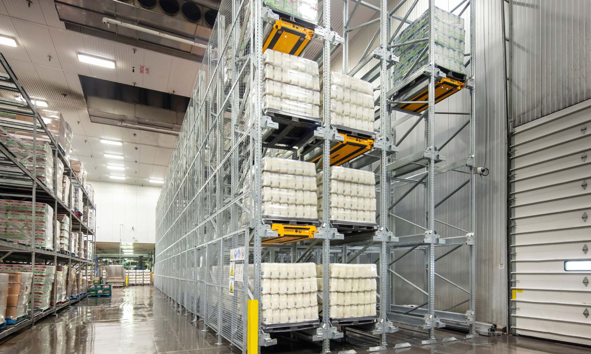 Pallet Shuttle podwaja pojemność magazynu Pallet Shuttle podwaja pojemność magazynu