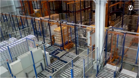 Mecalux dostarczył półautomatyczny system magazynowy do centrum logistycznego, gdzie towary składowane są w kontrolowanych warunkach