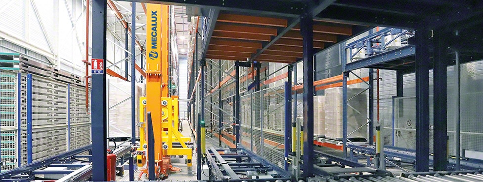 Magazyn automatyczny Steris przeznaczony do sterylizacji produktów Magazyn automatyczny Steris przeznaczony do sterylizacji produktów