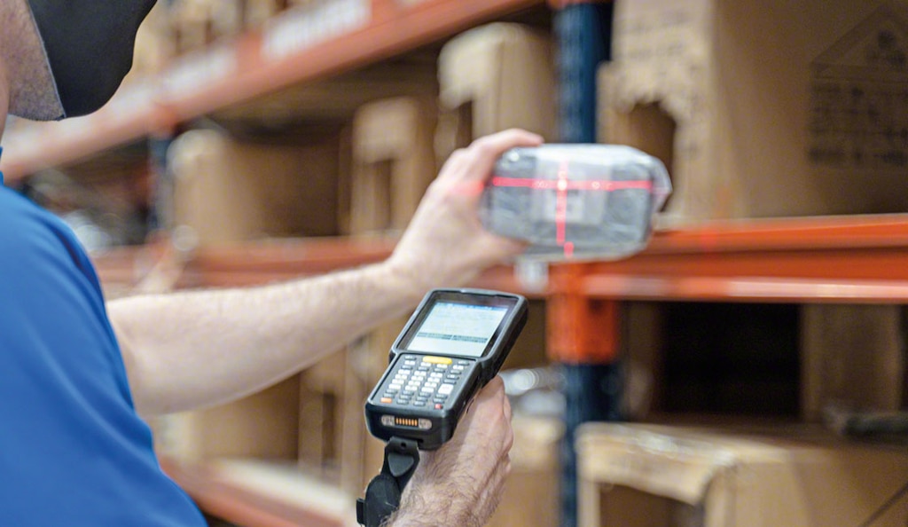 Kompletacja zamówień to jedna z kluczowych czynności w logistyce m-commerce