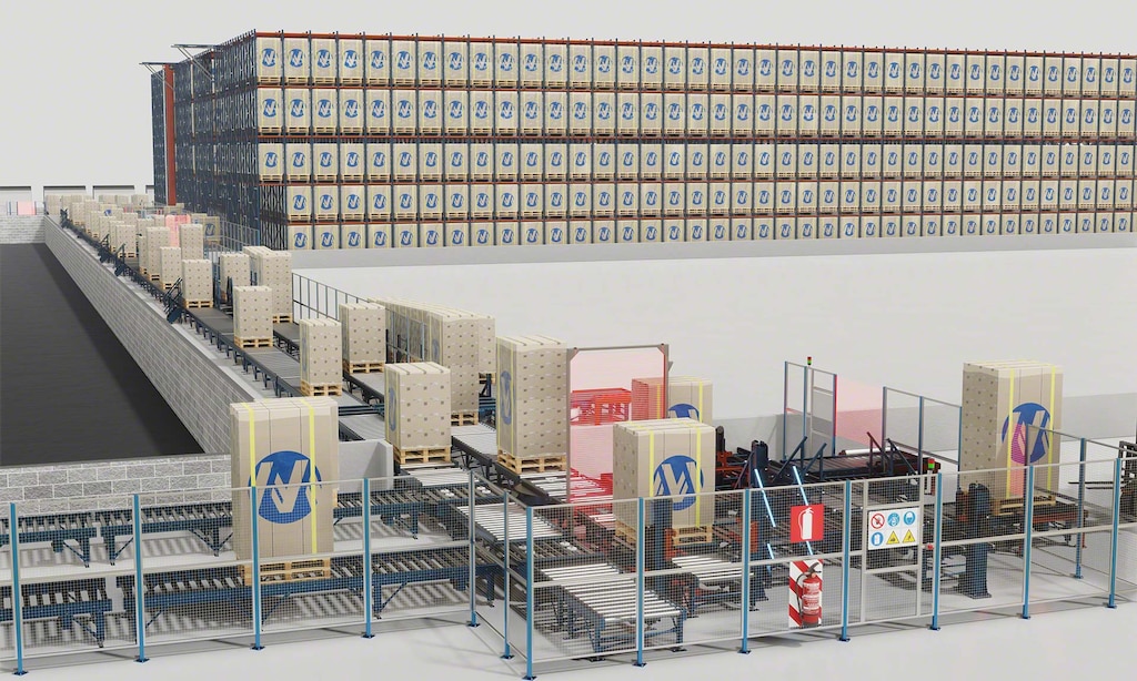 Automatyczny magazyn w zakładzie produkcyjnym firmy CEE Schisler Packaging Solutions w Thouars