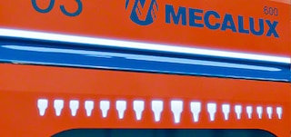 Roboty mobilne posiadają dwa rzędy świateł informujących o ich aktualnym statusie