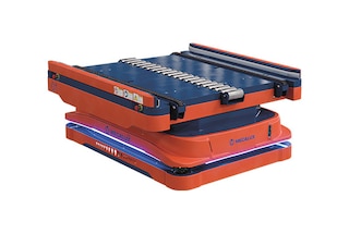 AMR 1500 z przenośnikiem to model zaprojektowany do transportu bliskiego ładunków spaletyzowanych