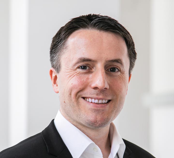 Christoph H. Glock, Profesor w Instytucie Produkcji i Zarządzania Łańcuchem Dostaw na Uniwersytecie Technicznym w Darmstadt (Niemcy)