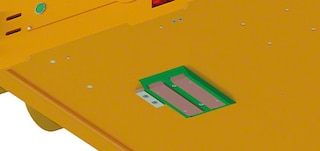 Szczotki umożliwiają automatyczne ładowanie wózka