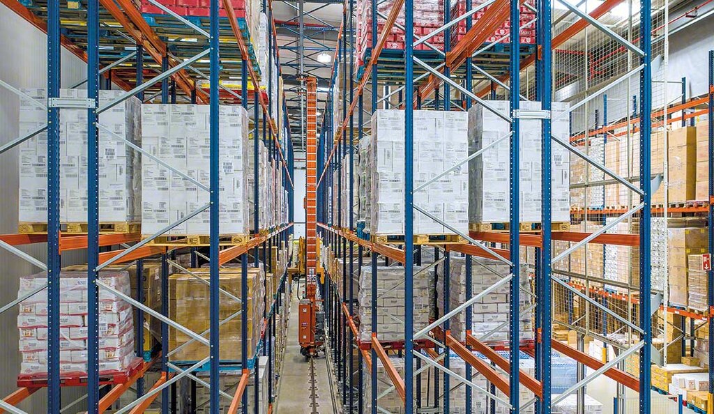 Operator logistyczny zautomatyzował swój magazyn 3PL za pomocą dwóch automatycznych systemów paletowych