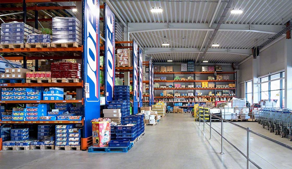 Logistyka musi przewidywać potrzeby klientów, zapobiegając powstawaniu nadmiernych zapasów