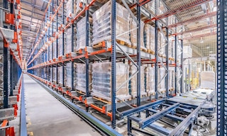 Logistyka w przedsiębiorstwie – definicja i zalety automatyzacji procesów