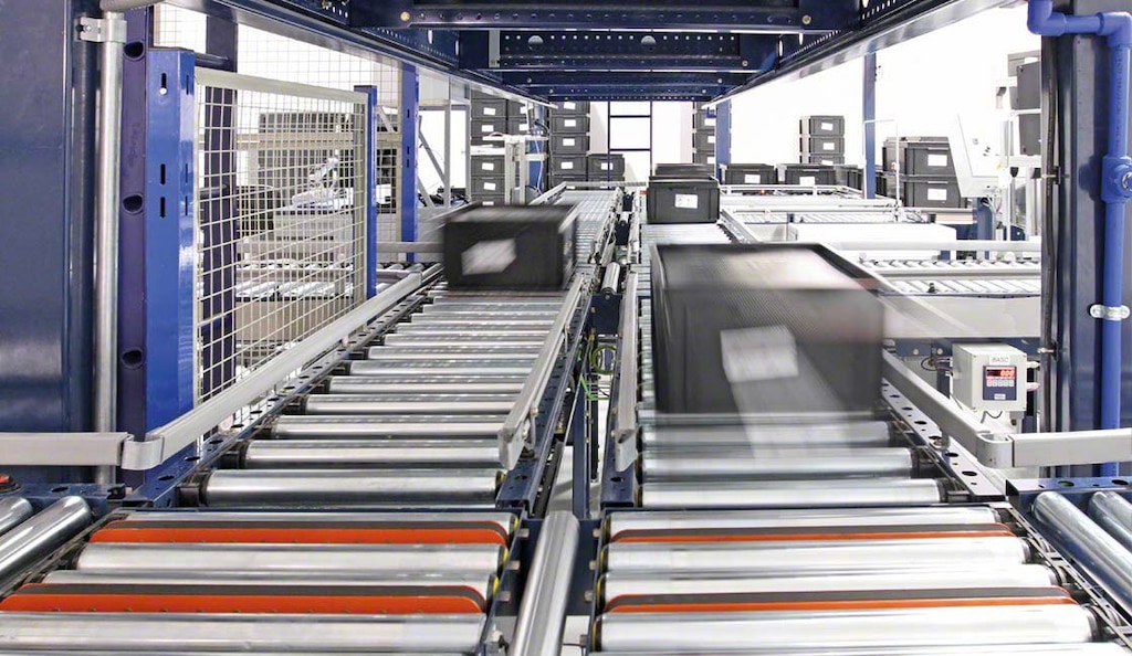 Automatyzacja logistyki usprawnia produkcję just-in-time poprzez zapewnienie terminowej realizacji dostaw każdego komponentu