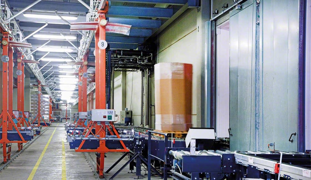 SCADA koordynuje realizację automatycznych procesów w magazynie firmy Congelados de Navarra