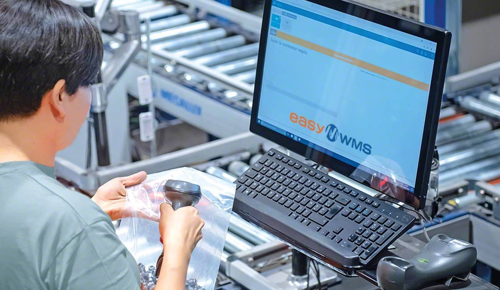 WMS łączy magazyn ze środowiskiem zewnętrznym oraz platformami śledzenia zamówień