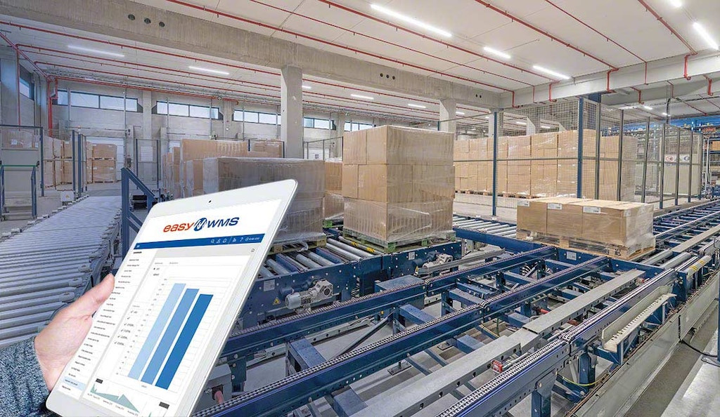 Generowanie raportów oraz integracja z produkcją to przykładowe sposoby wykorzystania systemu WMS