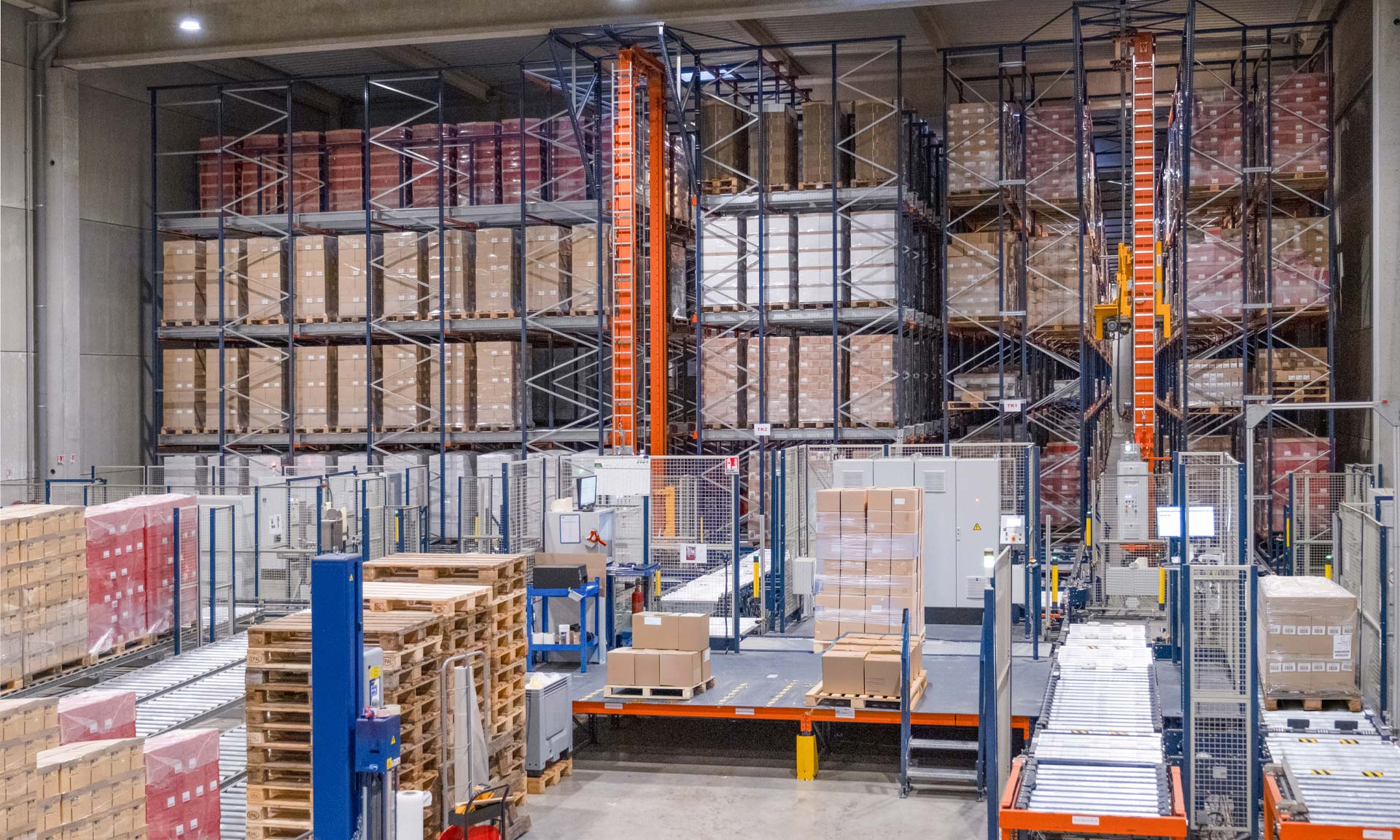 Firma Boehli zwiększyła produkcję słonych przekąsek dzięki dwóm automatycznym systemom składowania
