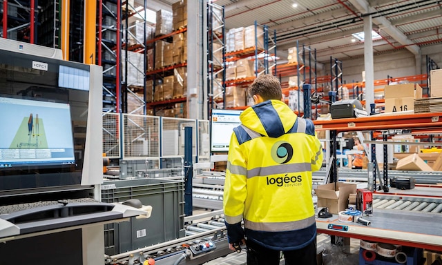 Magazyn operatora 4PL do obsługi 9000 zamówień dziennie