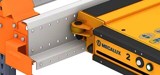 Szyny regałów satelitarnych