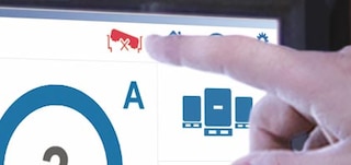 Inklinometr informuje o niewłaściwej pozycji wózka Pallet Shuttle w kanale