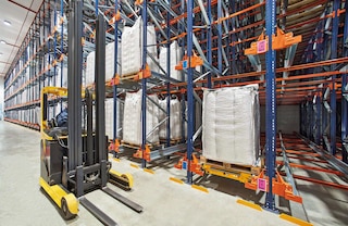 System Pallet Shuttle umożliwia magazynowanie worków big bag