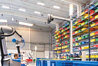 Oprogramowanie wizyjne robota do kompletacji identyfikuje produkt, który należy pobrać i określa sposób realizacji operacji Oprogramowanie wizyjne robota do kompletacji identyfikuje produkt, który należy pobrać i określa sposób realizacji operacji