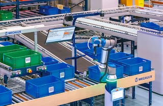 Robot do kompletacji Mecaluxu całkowicie automatyzuje proces przygotowywania zamówień