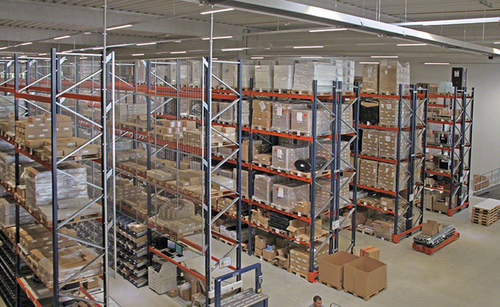 Mecalux dostarcza regały paletowe do magazynu firmy Company 4 Marketing Services Mecalux dostarcza regały paletowe do magazynu firmy Company 4 Marketing Services